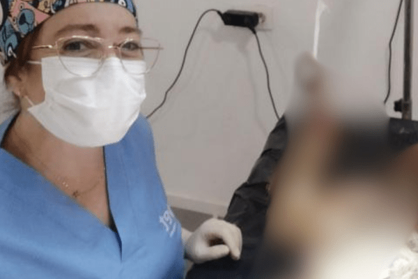 María Katiuska en quirófano veterinario